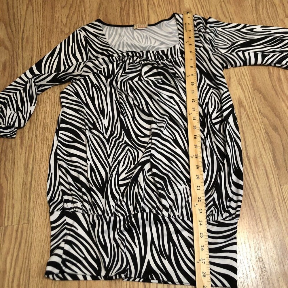 Astra by cres song usa long tunic top animal print square neck Quarter Sleeve - Picture 7 of 9